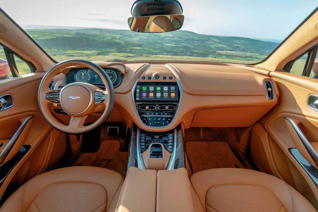 Aston Martin DBX Aston Martin DBX