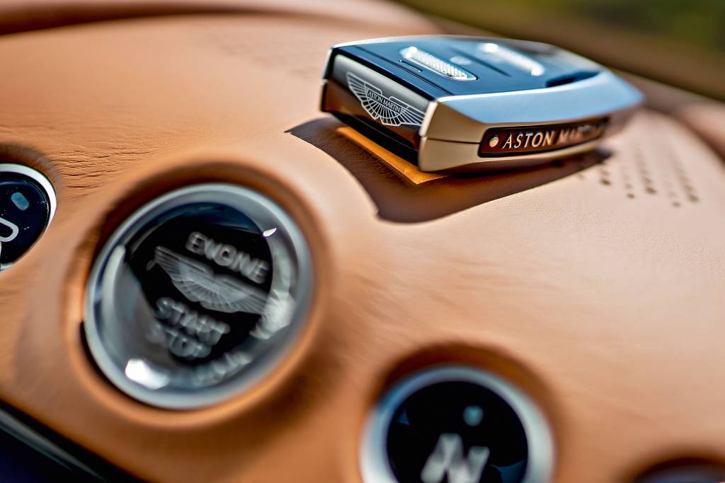 Aston Martin DBX Aston Martin DBX