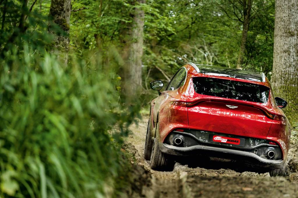 Aston Martin DBX Aston Martin DBX