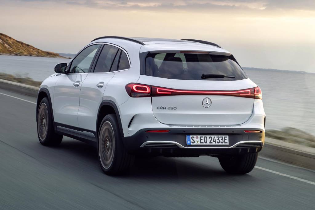 Mercedes EQA (14) Mercedes EQA