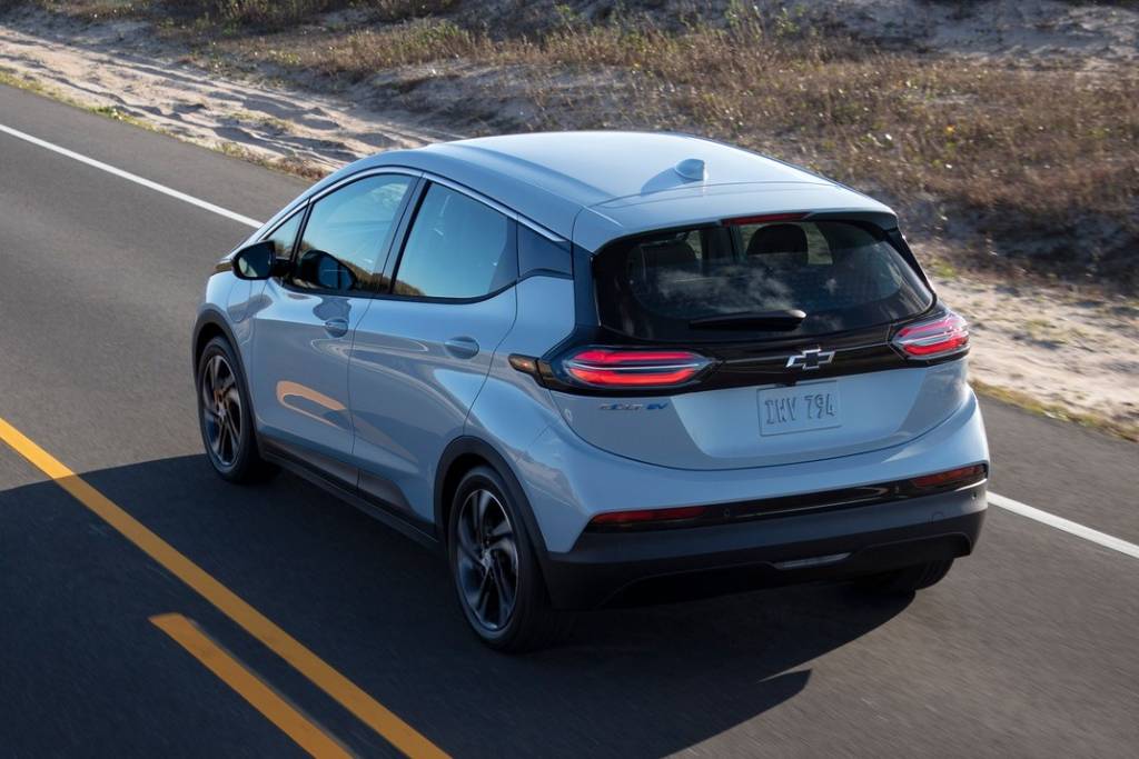 2022-Chevrolet-Bolt-12 2022-Chevrolet-Bolt-12