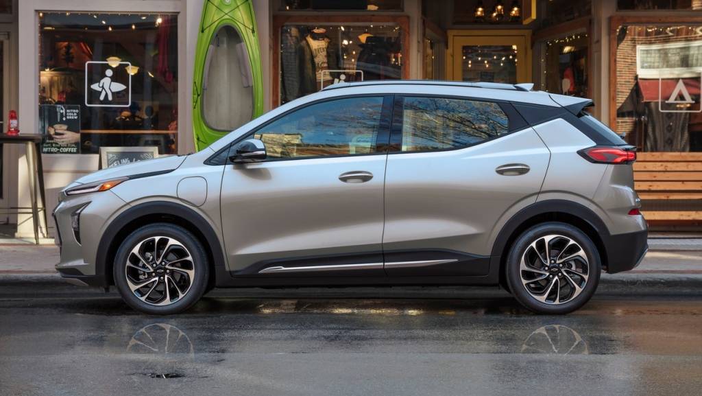 2022-Chevrolet-Bolt-EUV-8 Chevrolet Bolt 2022