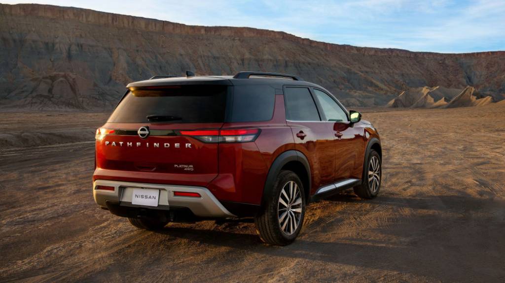 Nissan Pathfinder 2022 Traseira do novo Nissan Pathfinder 2022