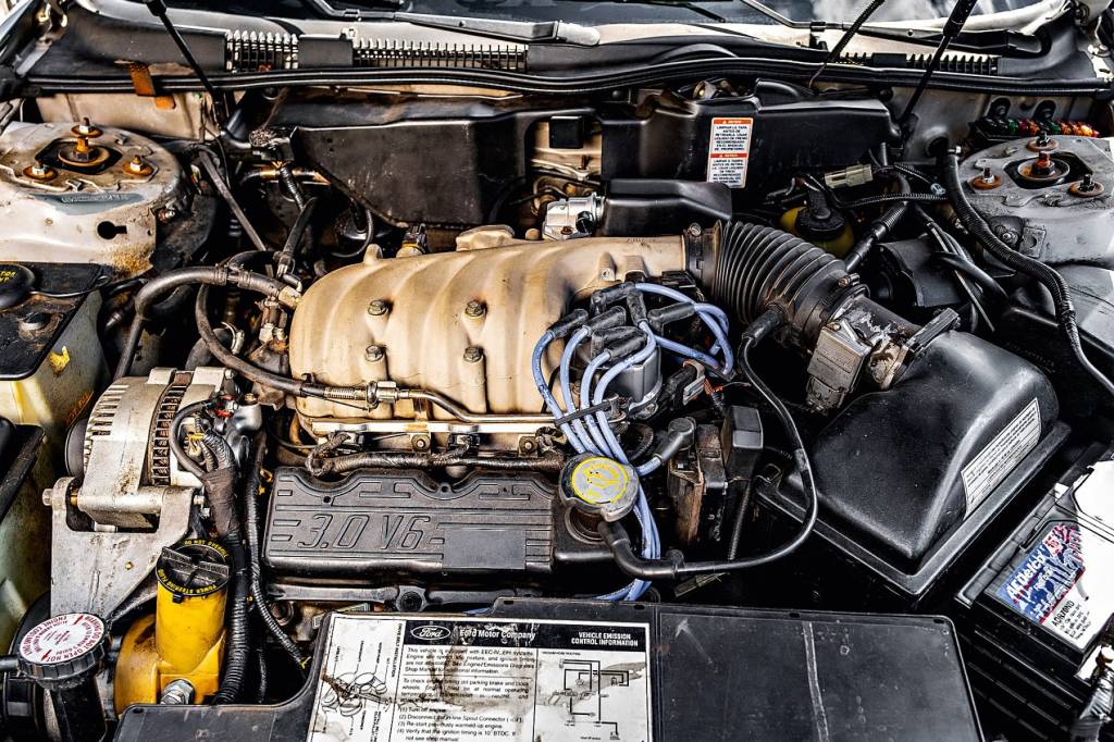 Ford Taurus GL 1994 Ford Taurus GL 1994 Motor V6 Vulcan.