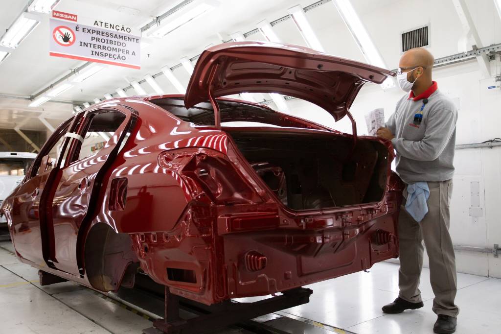 16-07-V-DRIVE ALTA-CRIS OLIVEIRA (17)-source Funcionários da fábrica da Nissan entrarão de férias a partir desta sexta-feira (26)
