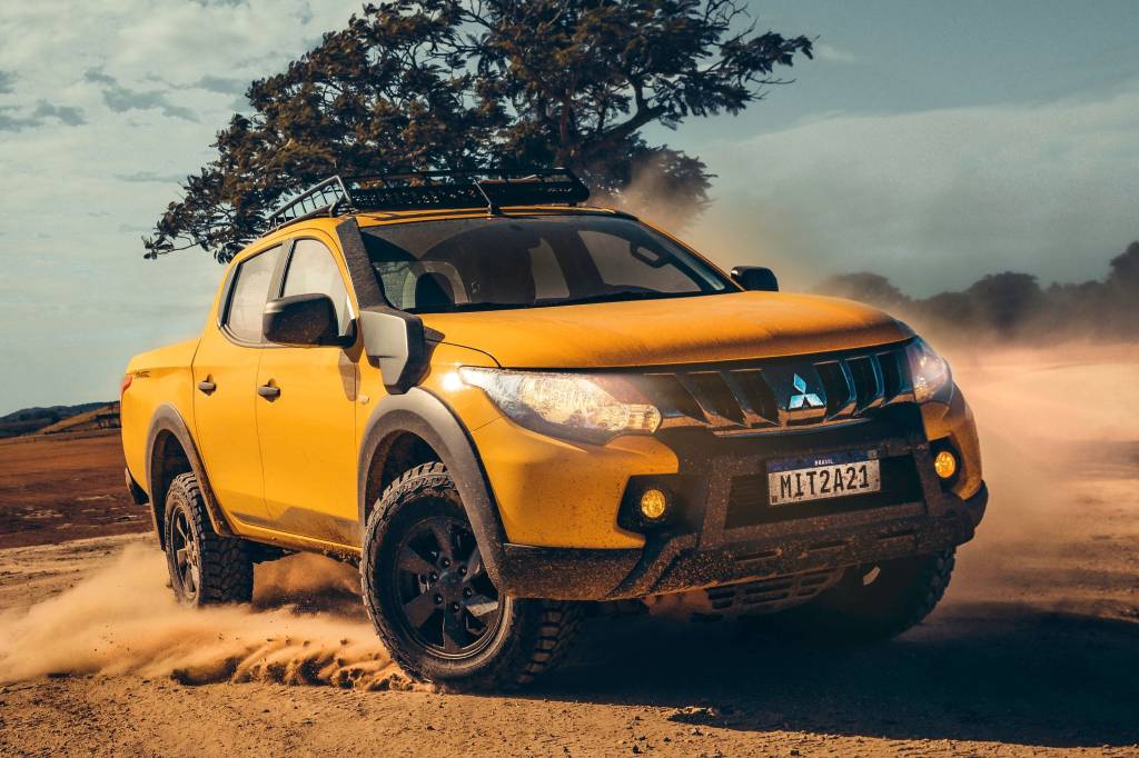 Mitsubishi L200 Savana GLS 2022 (3) Mitsubishi L200 Savana GLS 2022