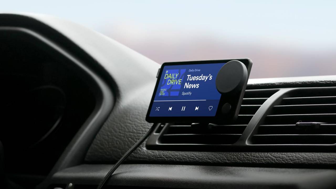 Mesmo caro e difícil de instalar, Spotify garante que seu dispositivo torna a escolha de músicas e podcasts ao volante muito mais fácil
