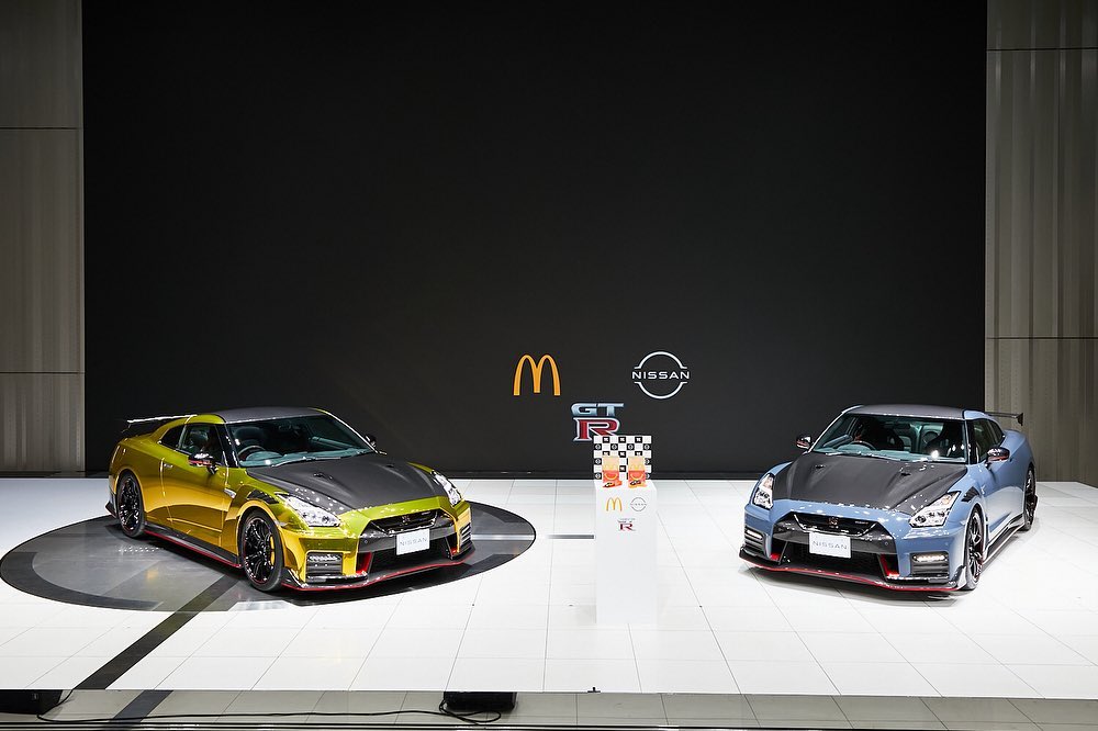 Nissan GT-R Nismo 2022 McDonald’s (6) Moral foi tanta que anúncio da parceria foi feita no mesmo evento que revelou o Nissan GT-R Nismo 2022