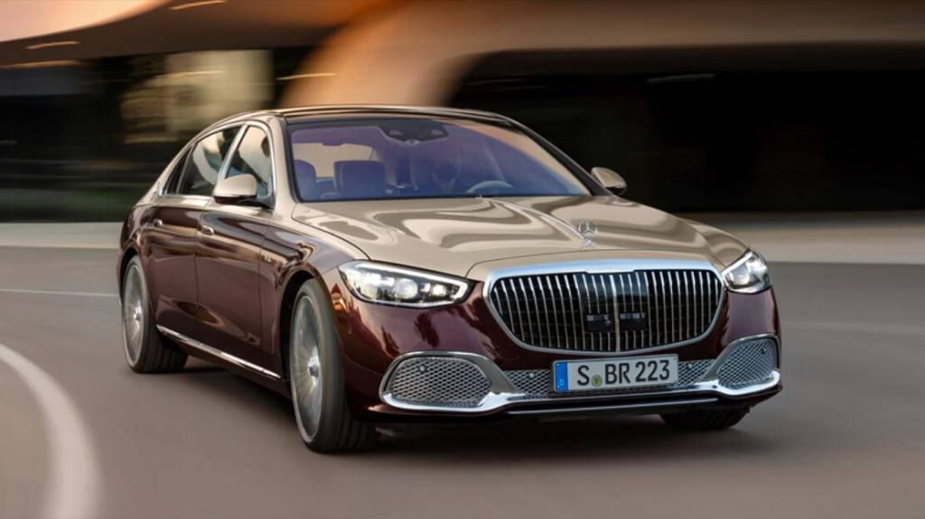 2022-Mercedes-Maybach-S680-V1238 2022-Mercedes-Maybach-S680-V12