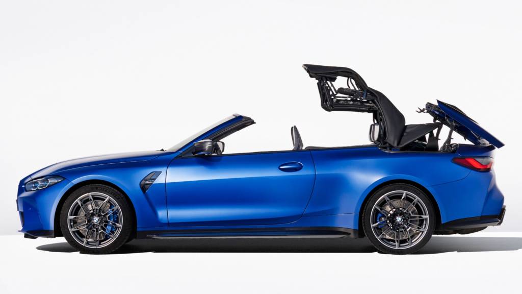 BMW M4 Competition 2022 BMW M4 Competition 2022 azul visto de lado