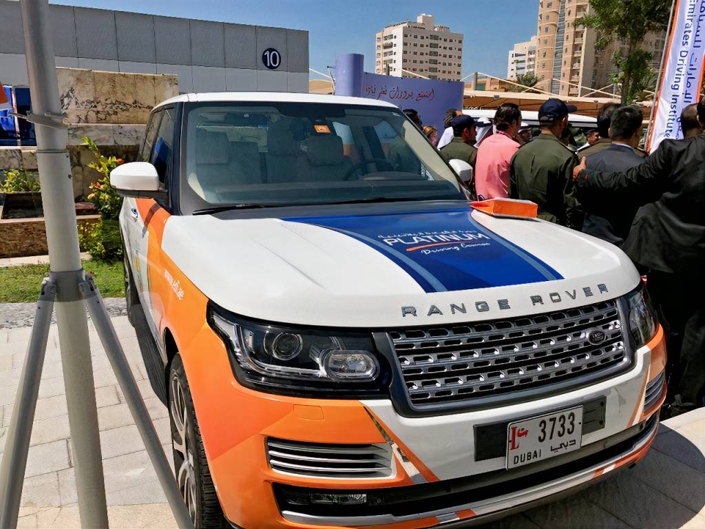 Emirates Driving Institute Land Rover Range Rover Sport Emirates Driving Institute Land Rover Range Rover Sport