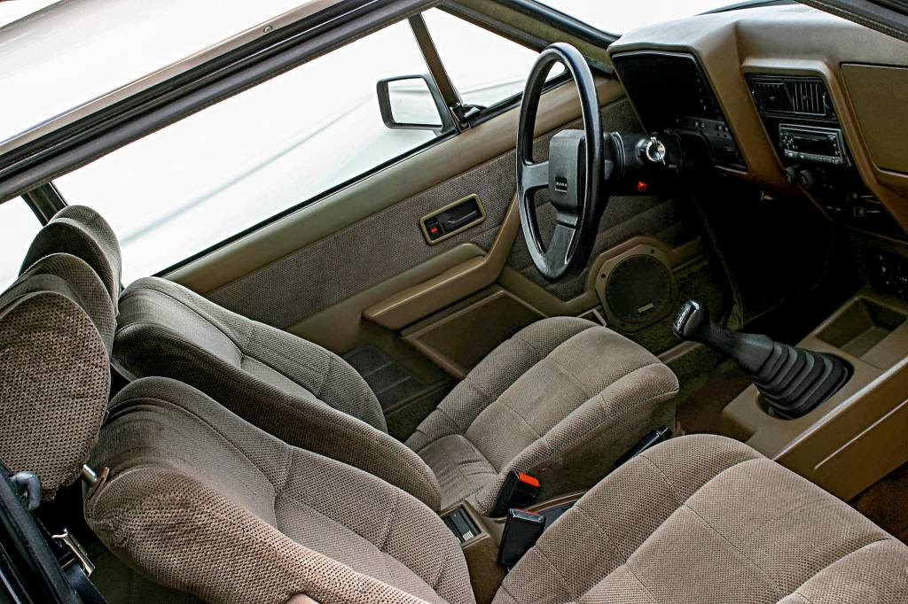 Interior e painel da Caravan Diplomata SE modelo 1989, perua da Chevrolet, de pr.jpg Chevrolet Caravan Diplomata SE