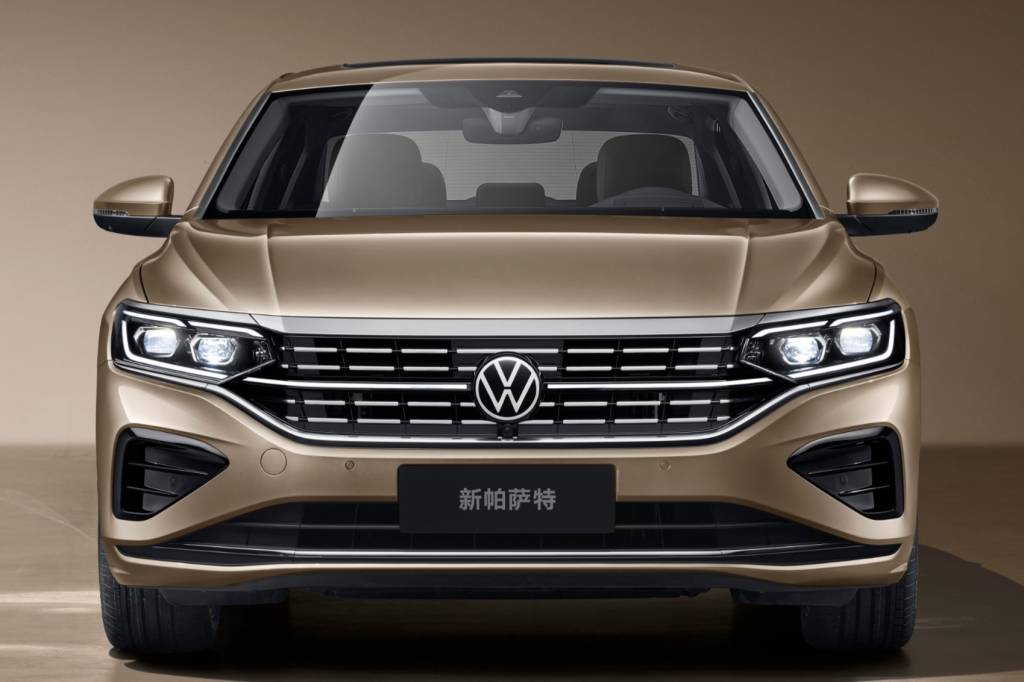 Novo Volkswagen Passat 2021 China Frente Novo Volkswagen Passat 2021 visto de frente