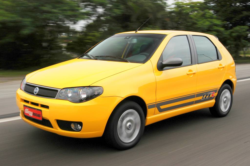 Fiat Palio 1.8R: versão esportiva com motor GM caprichava só nos enfeites
