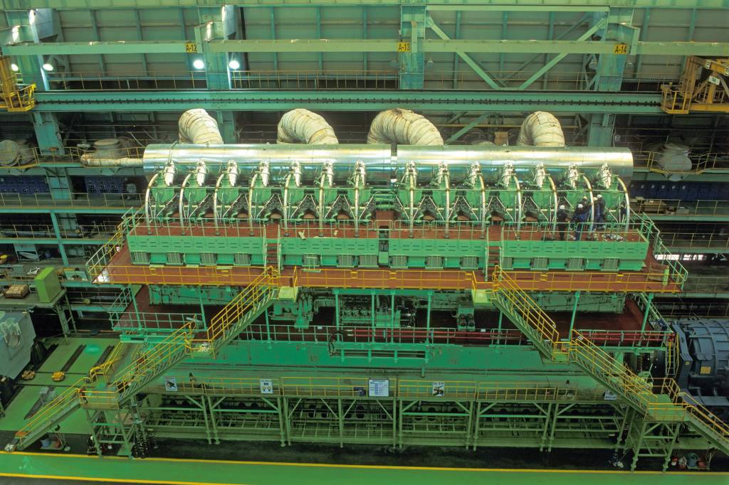 Maior motor do mundo usa diesel e gera 110.430 cv a 100 rpm