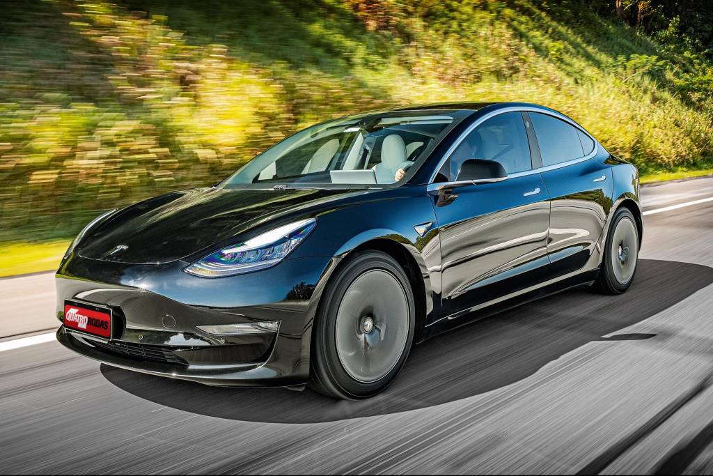 Organização paga milhões para anunciar no Super Bowl e atacar duro a Tesla