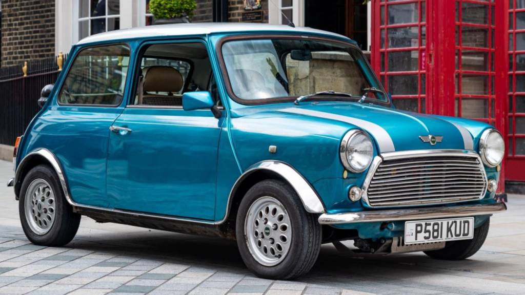 Mini Rover 1993 elétrico Mini Rover 1993 elétrico verde claro visto 3/4 de frente
