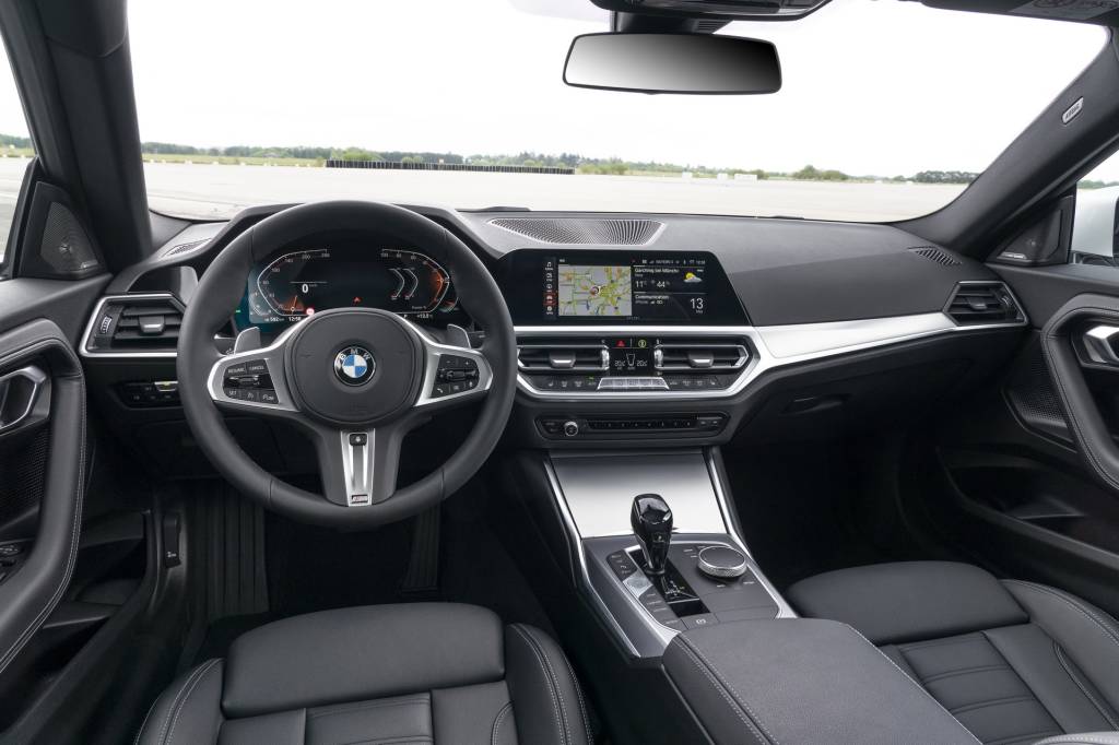 2022-BMW-2-Series-Coupe-M240i-230i-39 2022-BMW-2-Series-Coupe-M240i