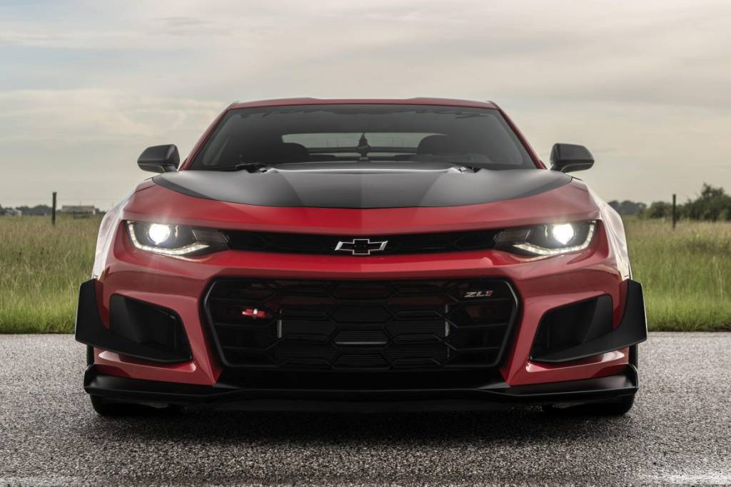 CHEVROLET CAMARO EXORCIST 2 Chevrolet Camaro Exorcist vermelho visto de frente