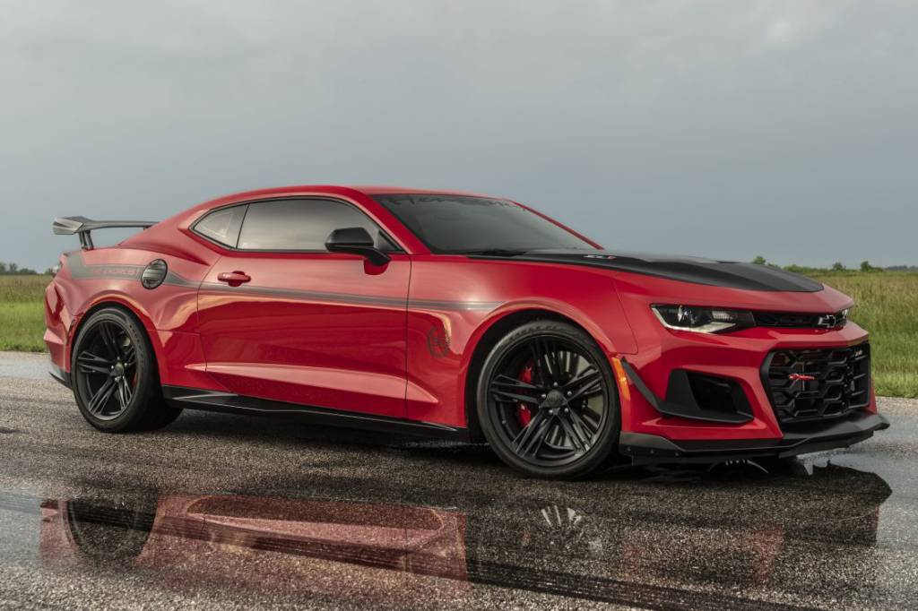 CHEVROLET CAMARO EXORCIST 4 Chevrolet Camaro Exorcist vermelho visto 3/4 de frente