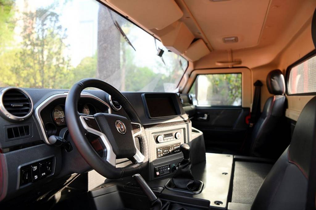 Dongfeng-Warrior-M50-3 interior Warrior M50