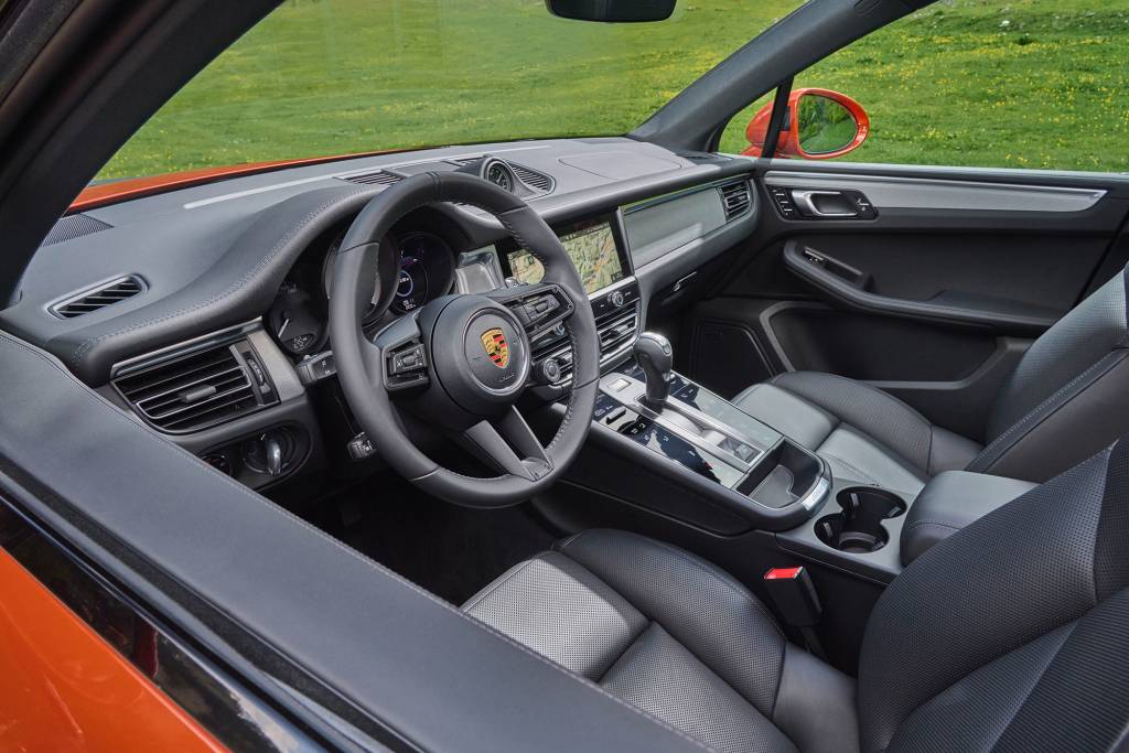 P21_0382_v04a_le Interior do novo Porsche Macan S