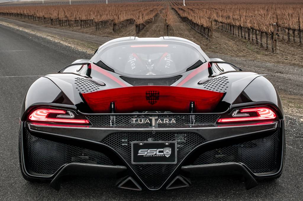 SSC TUATARA 3 SSC Tuatara preto visto de trás