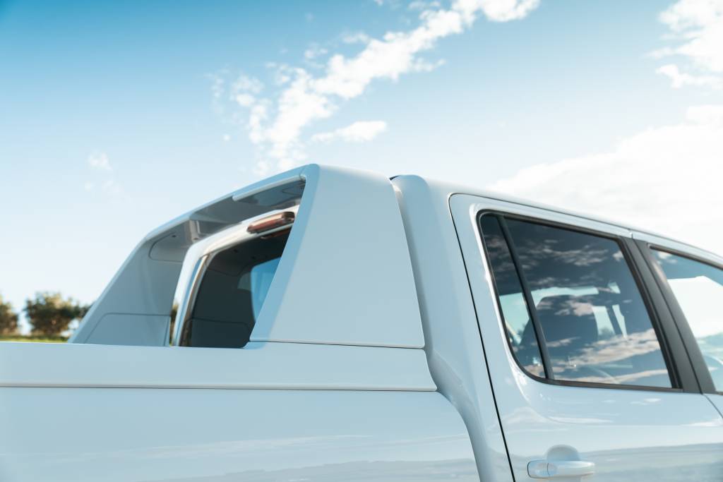 2021 Volkswagen Amarok W580 Santantônios vêm na cor predominante da carroceria