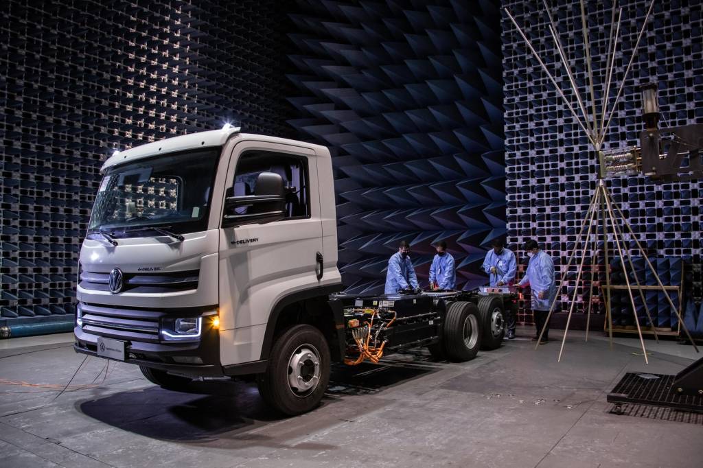 Volkswagen e-Delivery (12) Volkswagen ressaltou a vastidão de ensaios realizada em busca de padrão global de qualidade