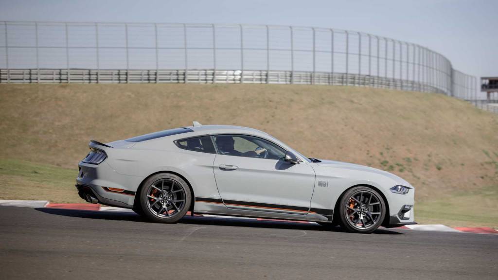 ford-mustang-mach-1-brasil (5) ford-mustang-mach-1-brasil (9)