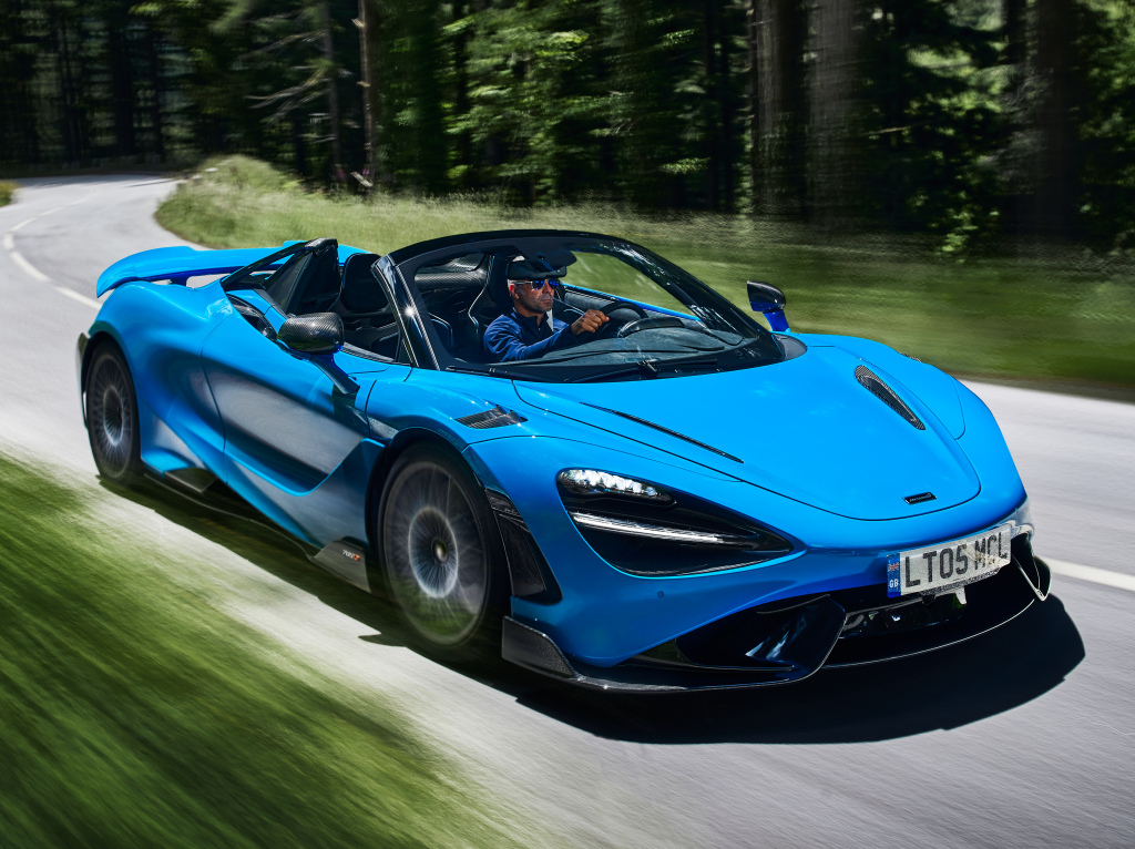 McLaren 765LT Spider foca na dieta e dispensa até o ar-condicionado