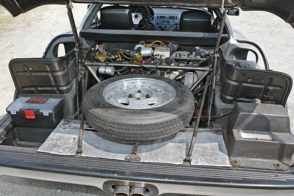 Grandes Brasileiros Painel do Aurora 122-C Turbo, automóvel esportivo.