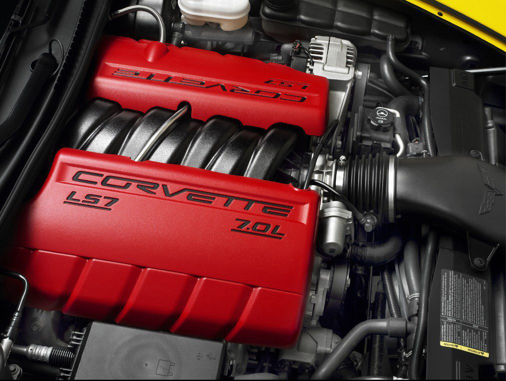 Motor do Corvette Z06 V8 7.0, modelo 2006, da GM americana, imagem que foi veicu detalhe do motor corvette z06