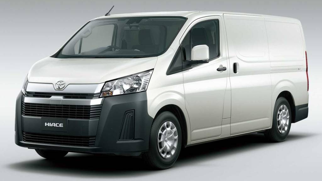 TOYOTA HIACE Toyota Hiace prata vista 3/4 de frente