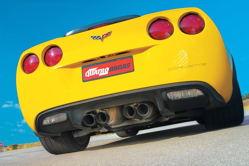 corvette 18 detalhe traseira corvette z06