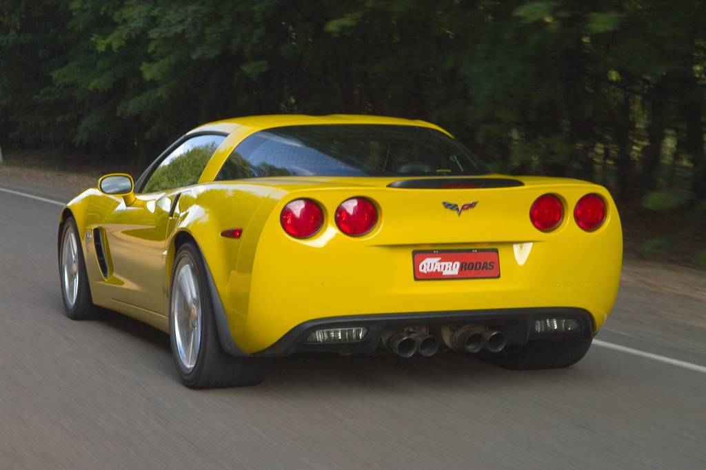 corvette 7 corvette z06 detalhe traseira