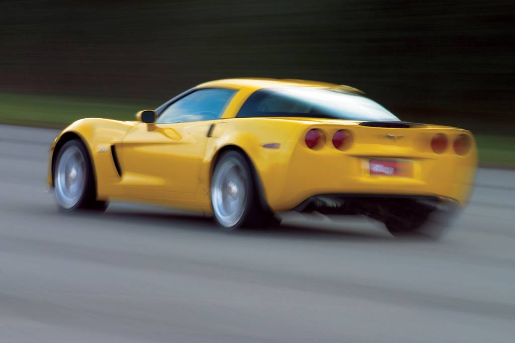 corvette 9 Traseira Corvette Z06 em movimento