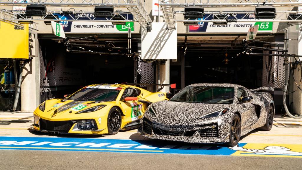 The all-new 2023 Chevrolet Corvette Z06 will be revealed on Oct. Corvette Z06 mula de testes