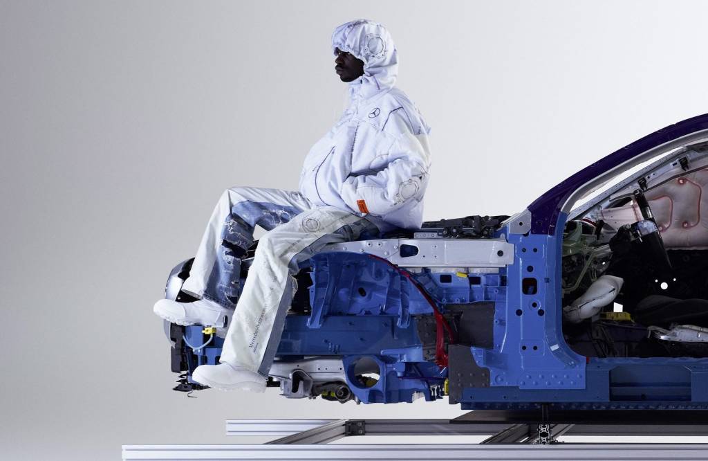 Inspiriert von Innovation: Mercedes-Benz und Heron Preston präsentieren eine Fashion Kollektion aus recycelten AirbagsInspired by Innovation: Mercedes-Benz and Heron Preston collaborate on an Airbag concept collection Coleção de roupas feitas com airbags pela Mercedes-Benz