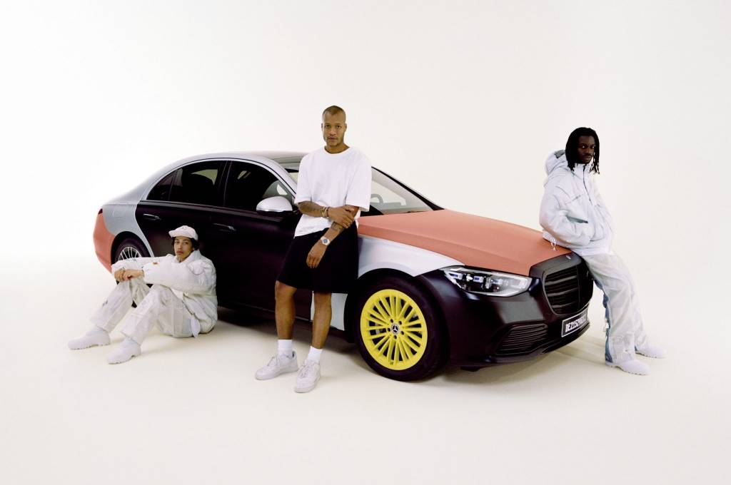 Inspiriert von Innovation: Mercedes-Benz und Heron Preston präsentieren eine Fashion Kollektion aus recycelten AirbagsInspired by Innovation: Mercedes-Benz and Heron Preston collaborate on an Airbag concept collection Coleção de roupas feitas com airbags pela Mercedes-Benz
