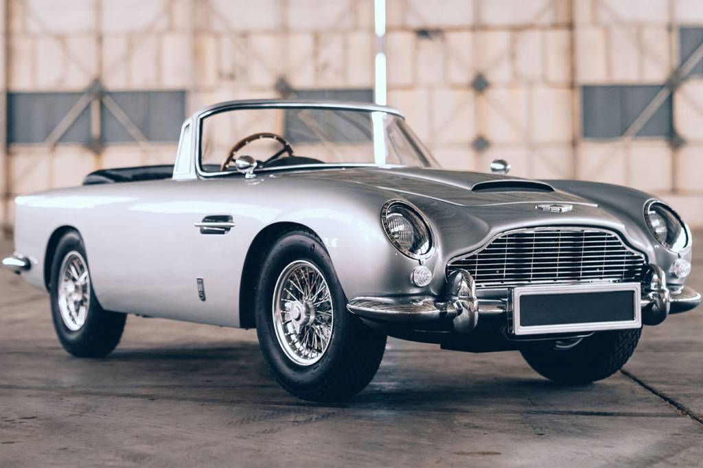 Aston Martin DB5 de 007 para crianças custa mais caro que um Porsche 911