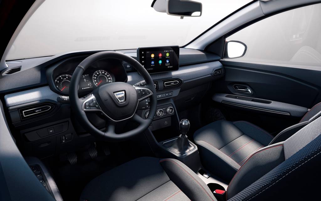 DACIA JOGGER 3 Painel da Dacia Jogger laranja visto da primeira fileira