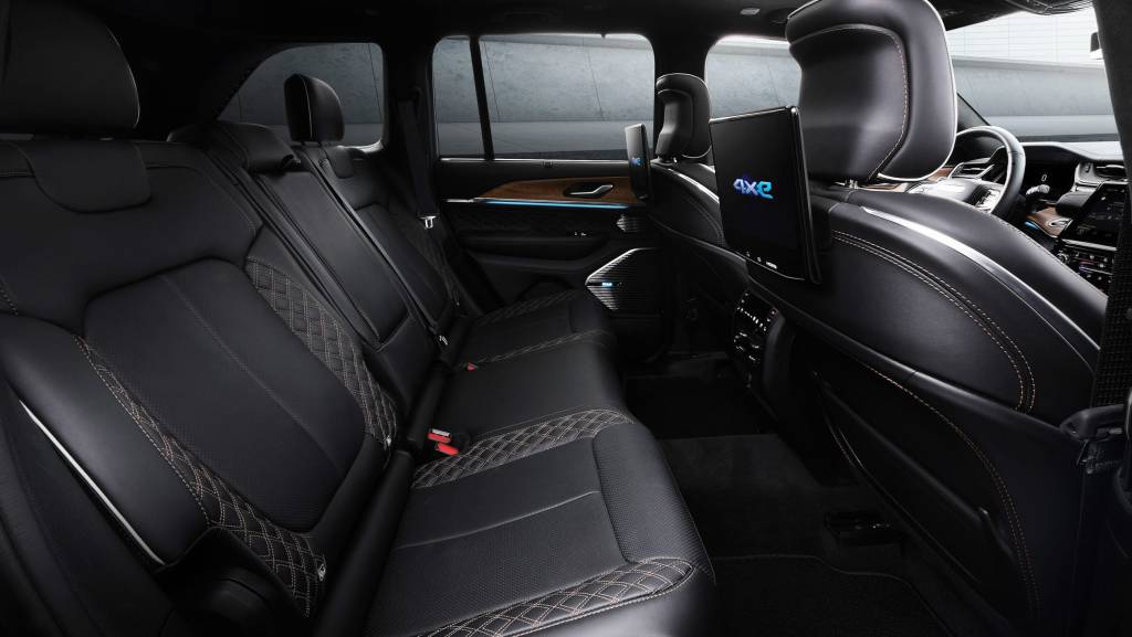 Jeep Grand Cherokee 4xe-16 2022-Jeep-Grand-Cherokee