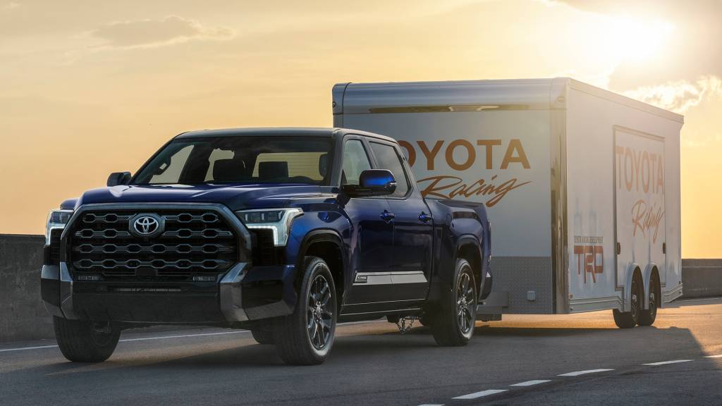 TOYOTA TUNDRA 2 Toyota Tundra 2022 azul vista 3/4 de frente