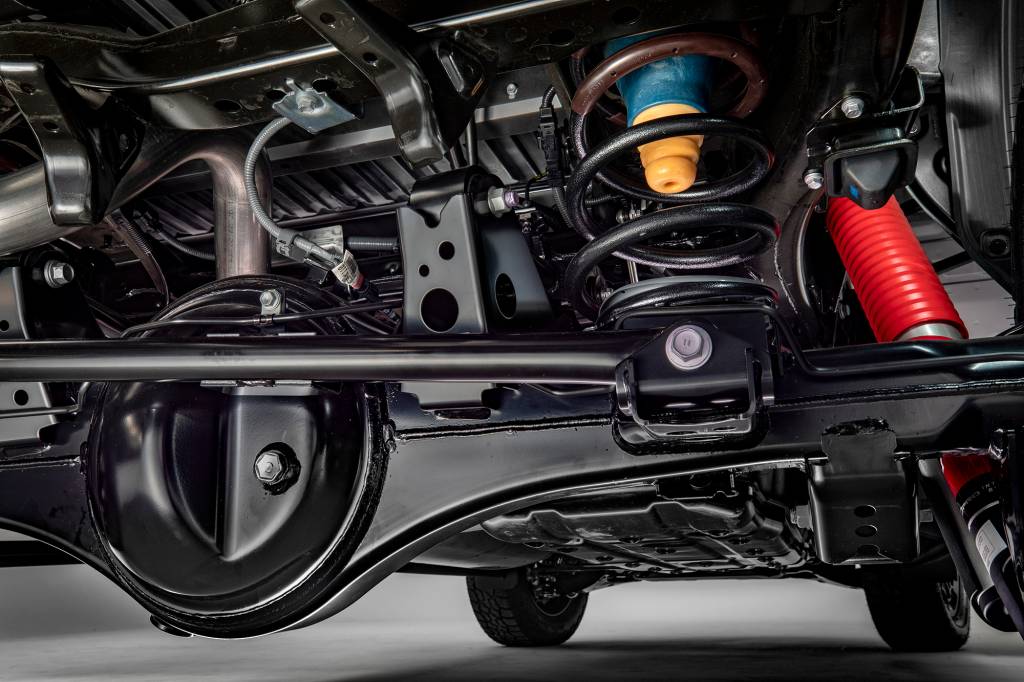 TOYOTA TUNDRA 9 Supensão traseira redesenhada da Toyota Tundra 2022