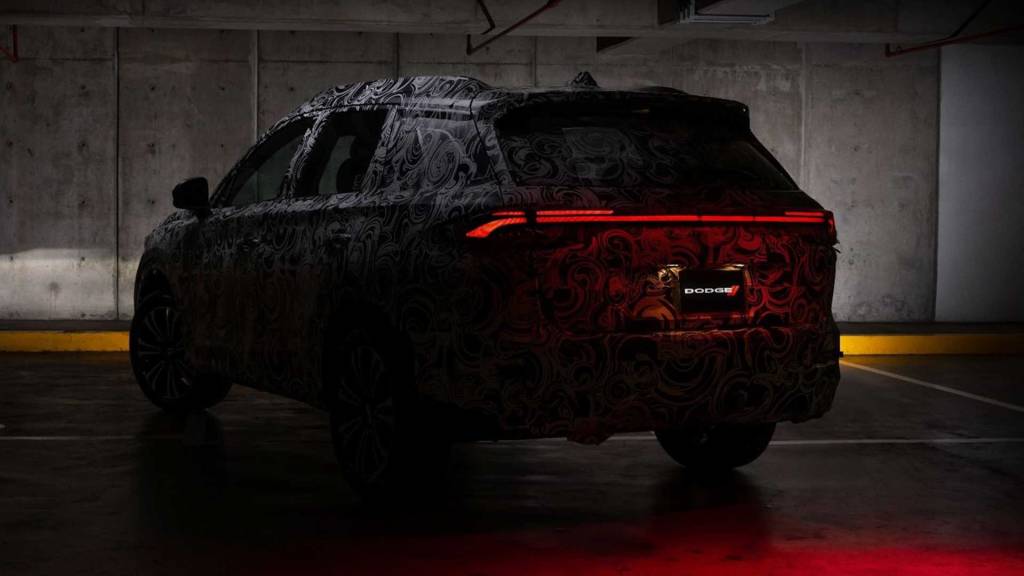 new-dodge-suv-teaser-images (2) Dodge SUV mexico