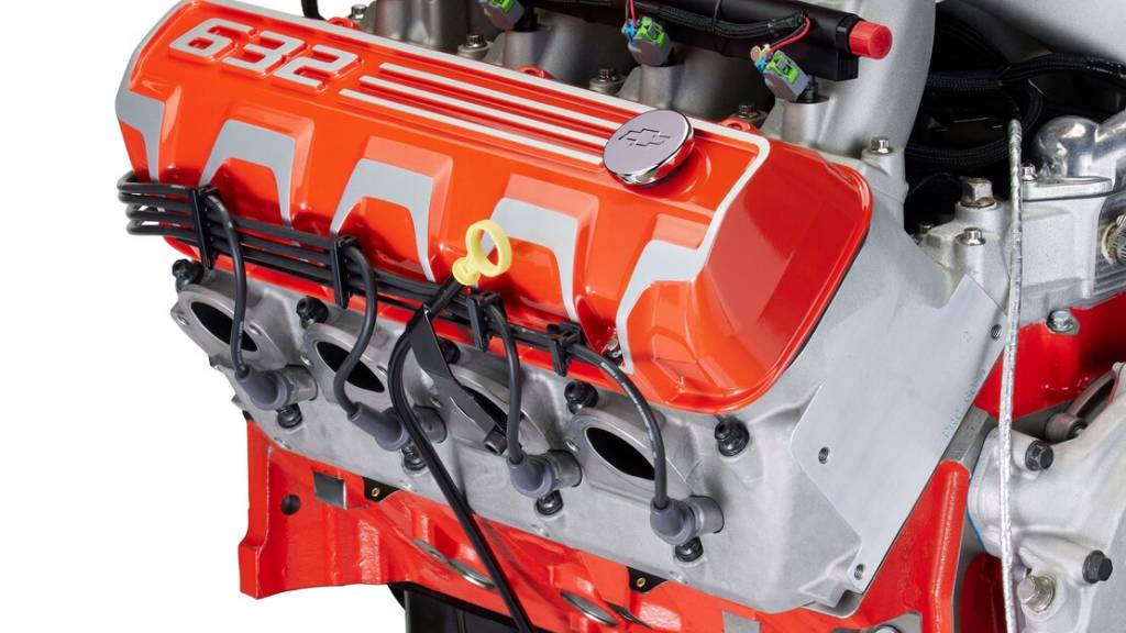 004-Biggest-Crate-Engine-Chevrolet-Performance-Big-Block-BBC-ZZ632-1004-hp-632-inch-pump-gas-RS-X-Symmetrical-Port-Heads-Ron-Sperry-RSX ZZ632 detalhe 2