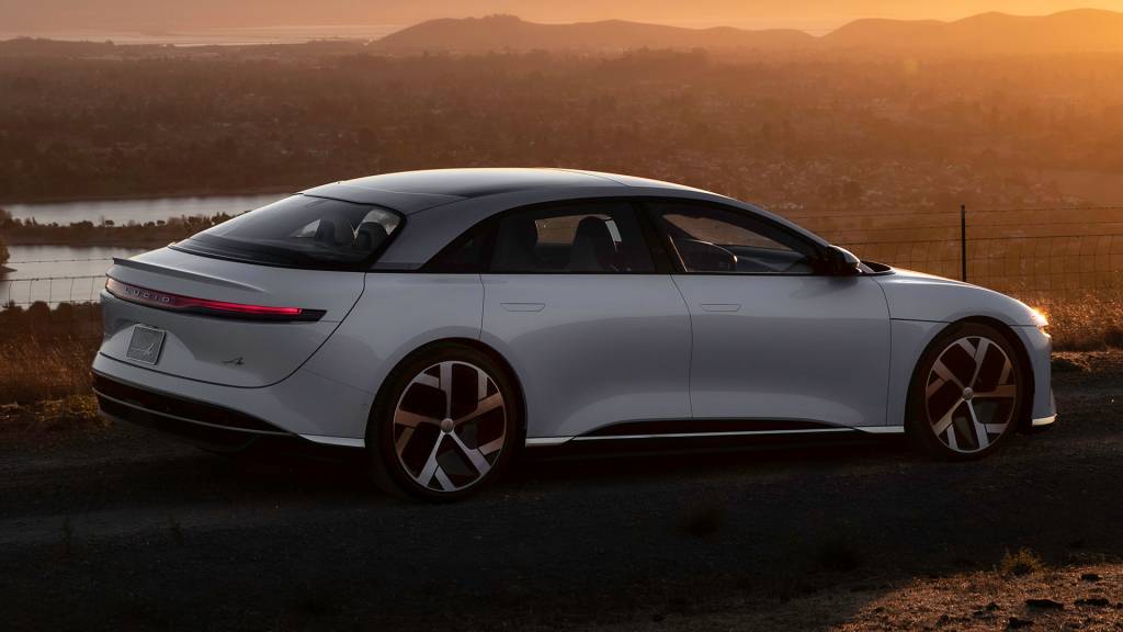 lucid-air-exterior-19 Rodas de aro 21 são um dos opcionais do pretenso e luxuoso sedã elétrico