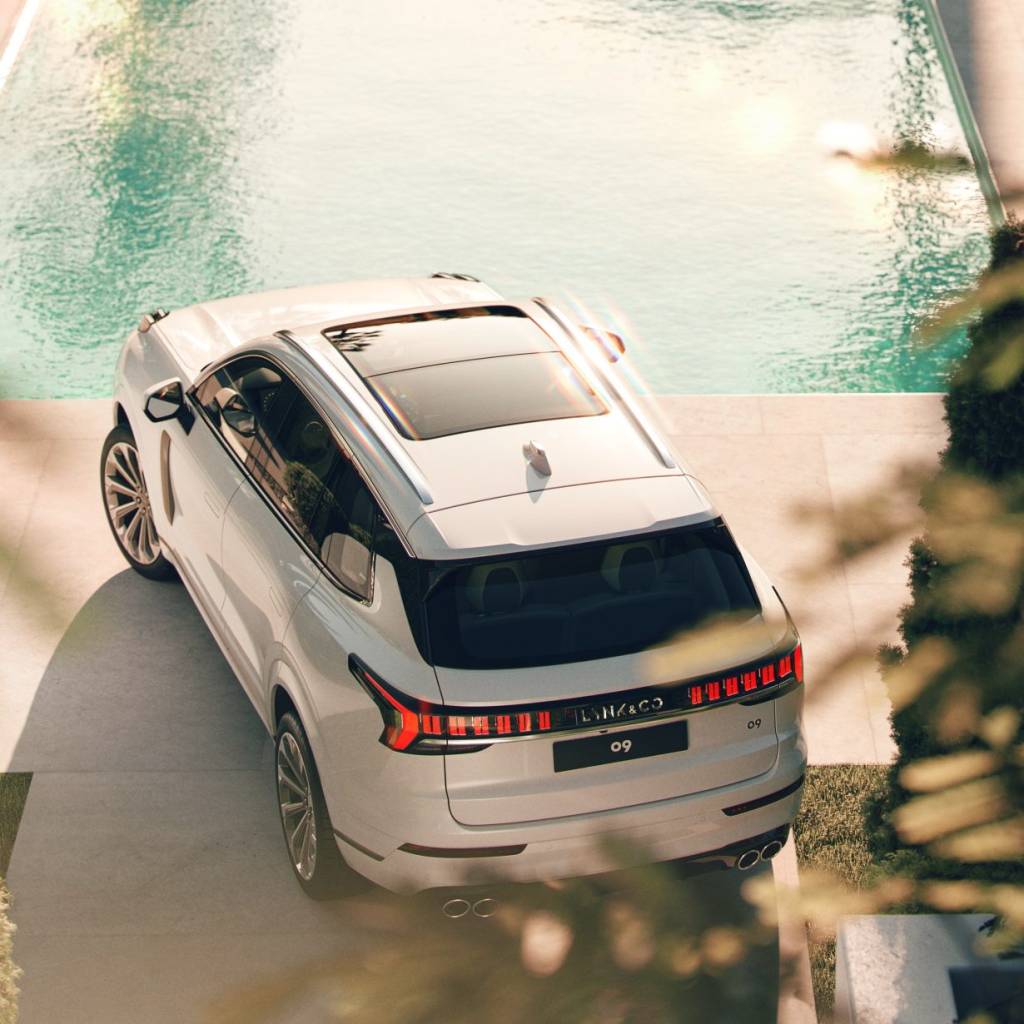lynk_co_09-10 TRASEIRA Lynk & Co. 09