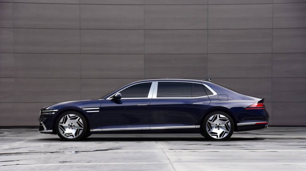 600513 Genesis G90